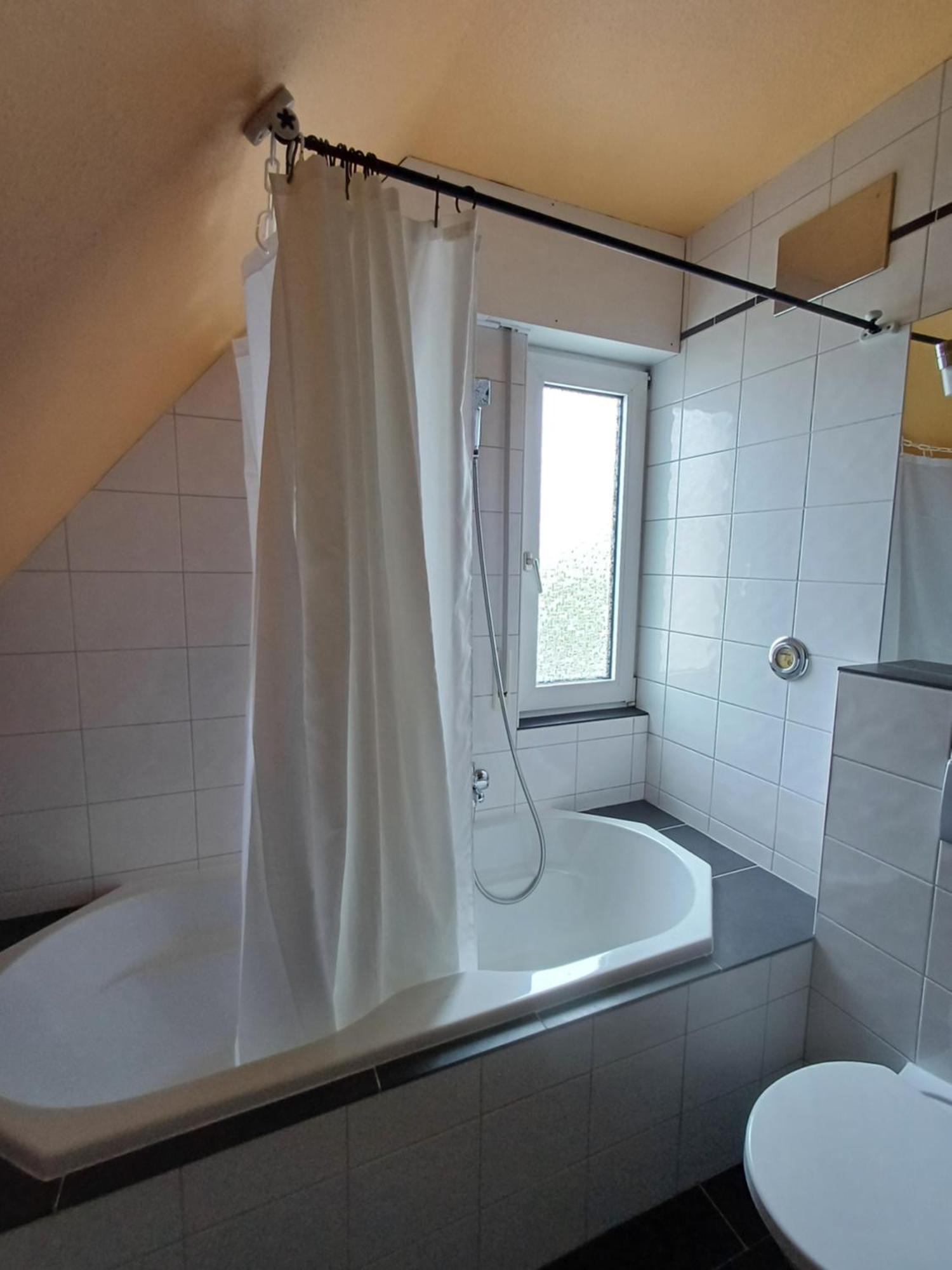 B&B Koeln Zuendorf Luaran gambar